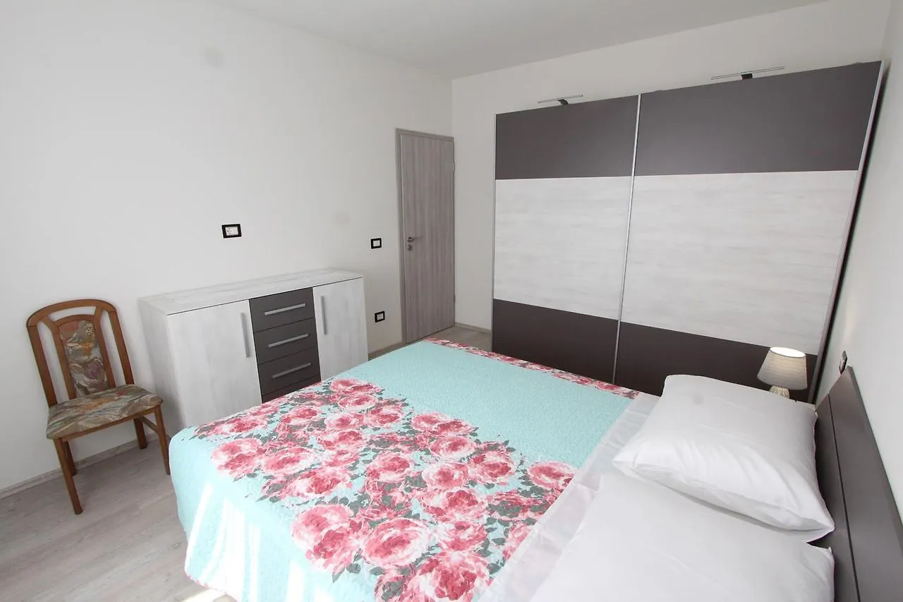 Apartment Mondelaco Rovinj